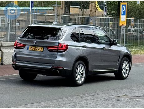 XJ-579-J, BMW X5