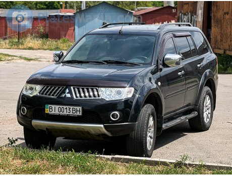 BI 0013 BH, Mitsubishi Pajero Sport