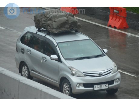 B 1232 FKX, Toyota Avanza