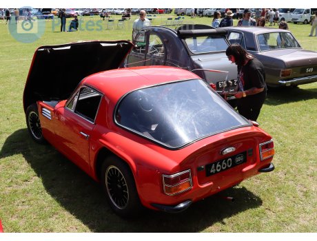 4660, TVR Vixen