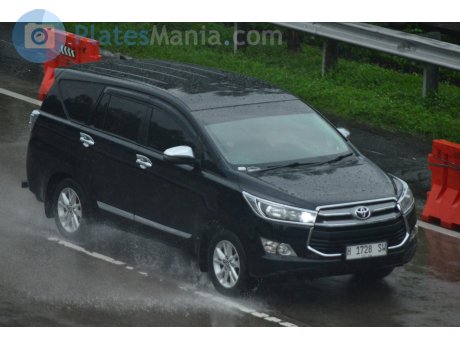 H 1728 SW, Toyota Innova