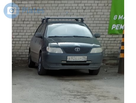 а926ам96, Toyota Corolla