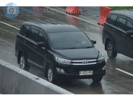 B 1275 ERL, Toyota Innova