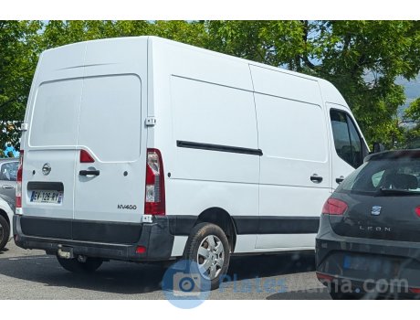 EV-126-RY, Nissan NV400