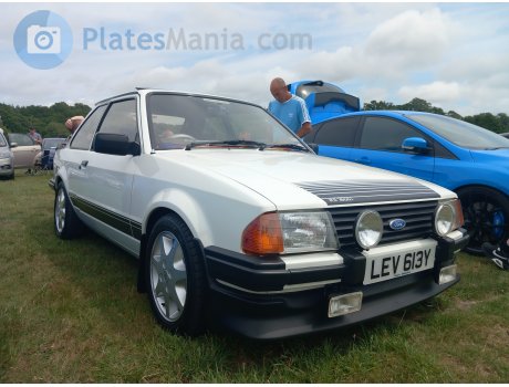 LEV 613Y, Ford Escort