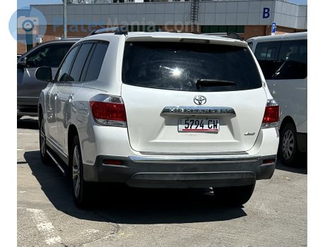 5784 CW, Toyota Highlander