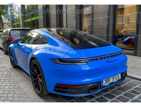 3BB 8124, Porsche 911