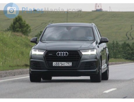о881мт797, Audi Q7