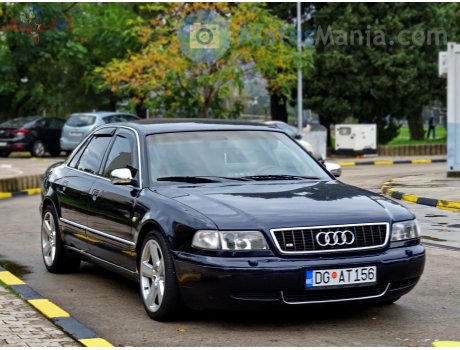 DG AT156, Audi A8