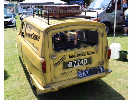 37740, Reliant Regal