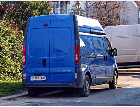 1-XQM-131, Opel Vivaro