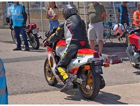 EE-839-MQ, Suzuki RG/RGV