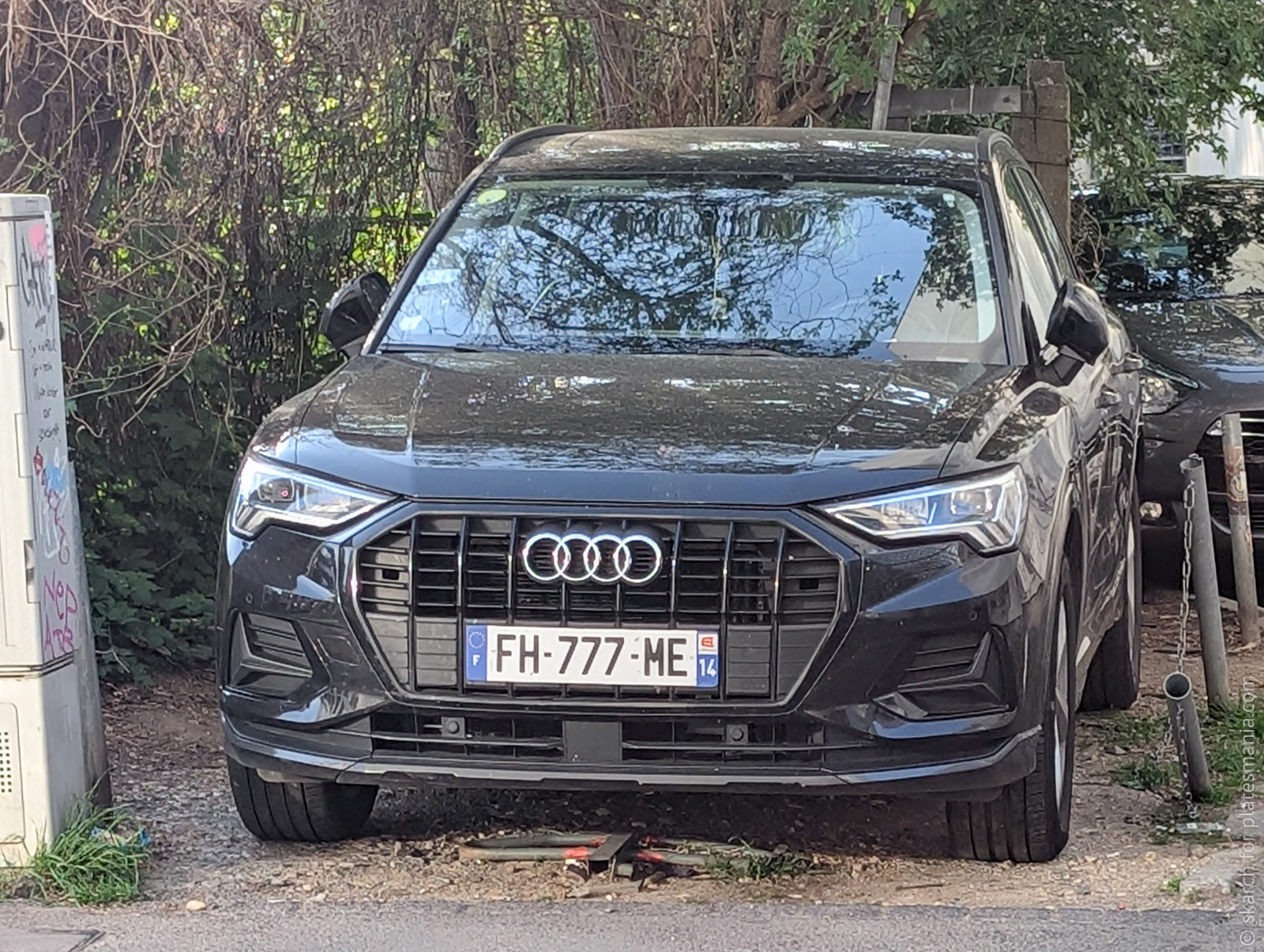 FH-777-ME, Audi Q3 
