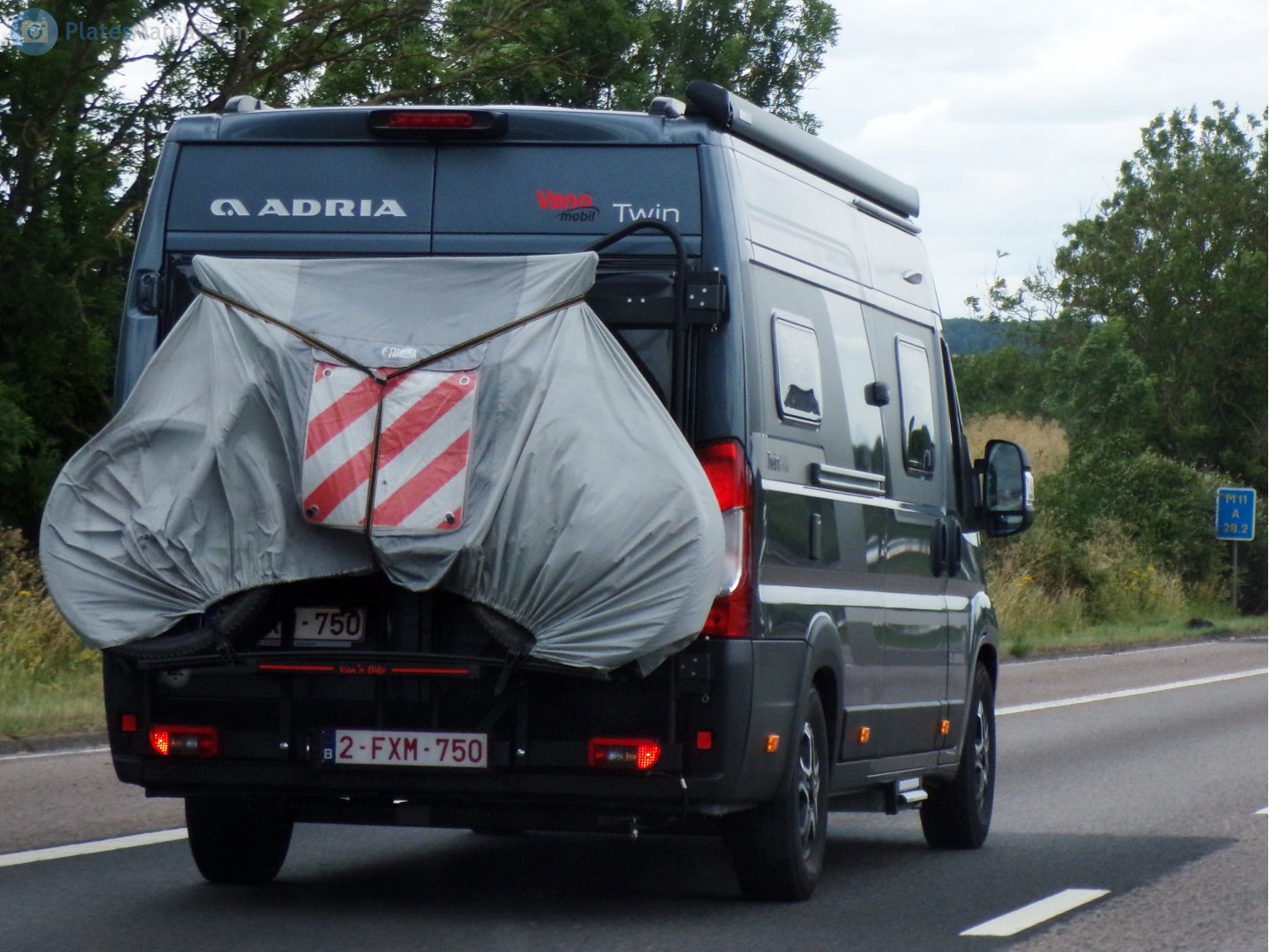 2-FXM-750, Adria Twin 