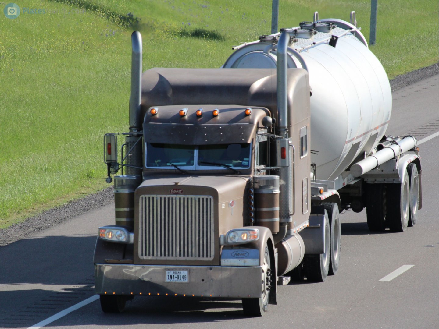 1N4-0149, Peterbilt 379 