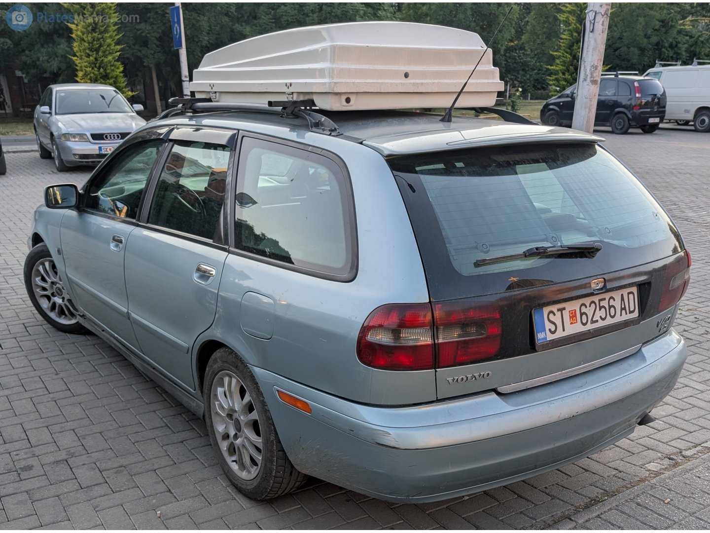 ST 6256 AD, Volvo V40 1st gen (645), 1995–2004