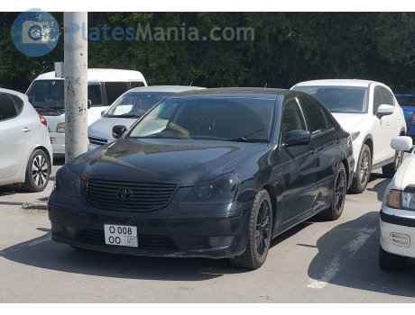 о008оо, Toyota Crown Majesta
