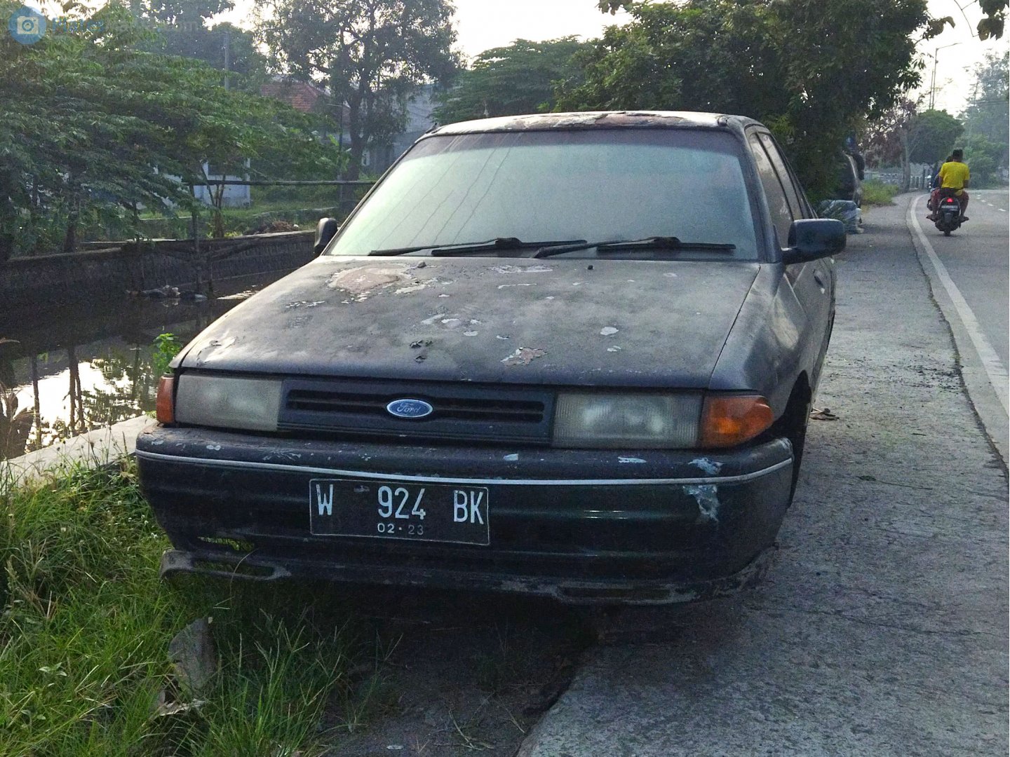 W 924 BK, Ford Laser 2nd gen Sedan (BF/KC/KE), 1987–1990 (–1997 for ID-market)