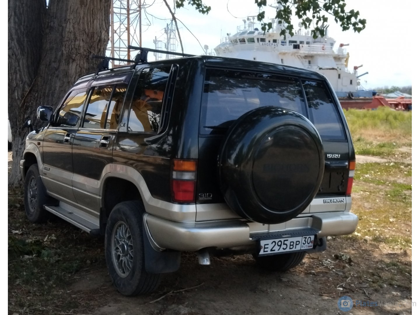 е 295 вр 30, Isuzu Bighorn 2nd gen 5-door SUV (UBS73), facelift, 1998–2002