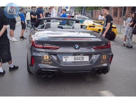 K 64428, BMW M8
