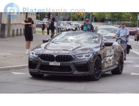 K 64428, BMW M8
