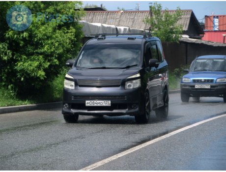 м084мо125, Toyota Voxy