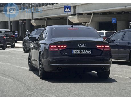 NKN-9672, Audi A8