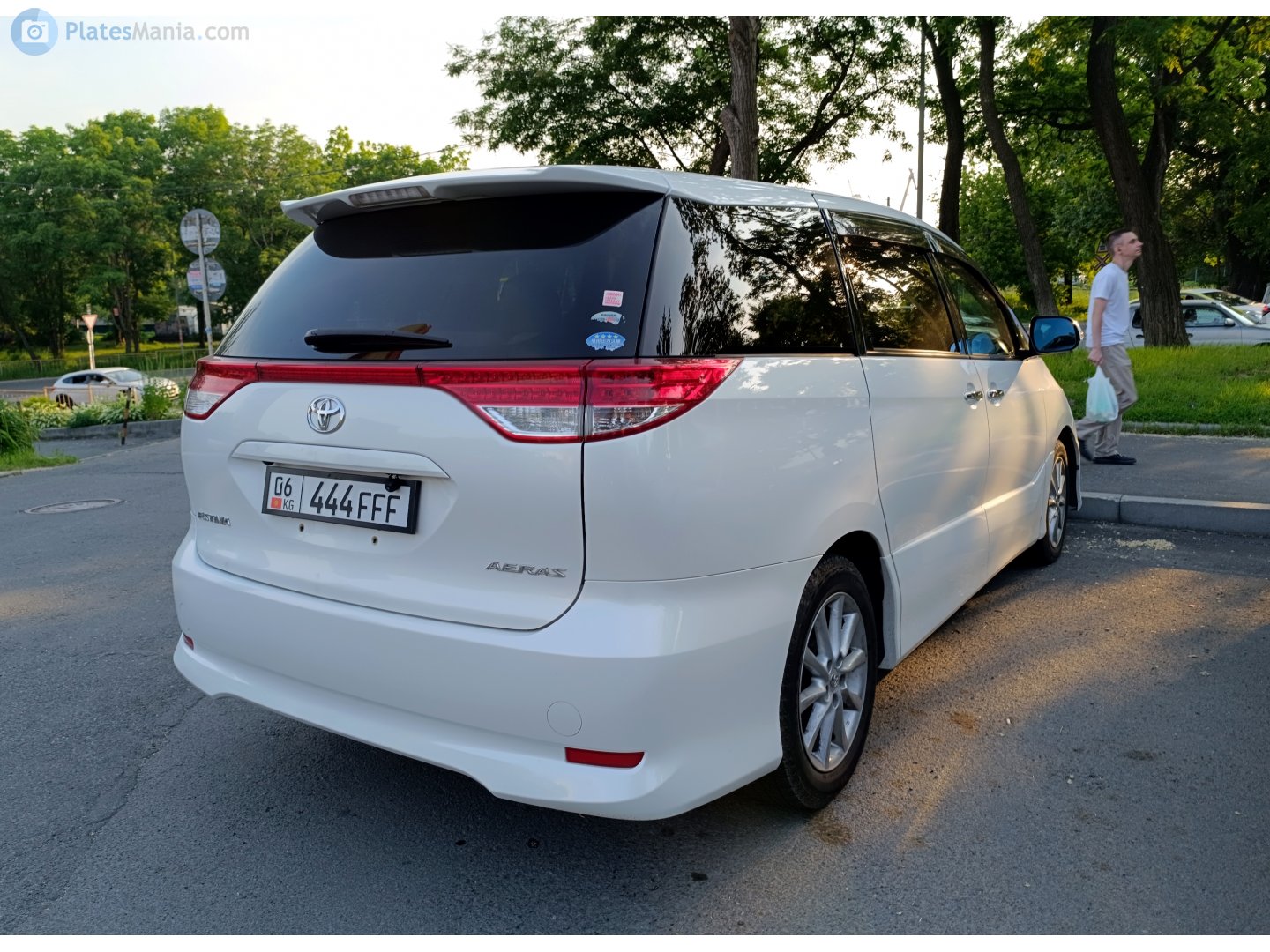 06 444 FFF, Toyota Estima 3rd gen (R20/R50), 1st facelift, 2008–2016