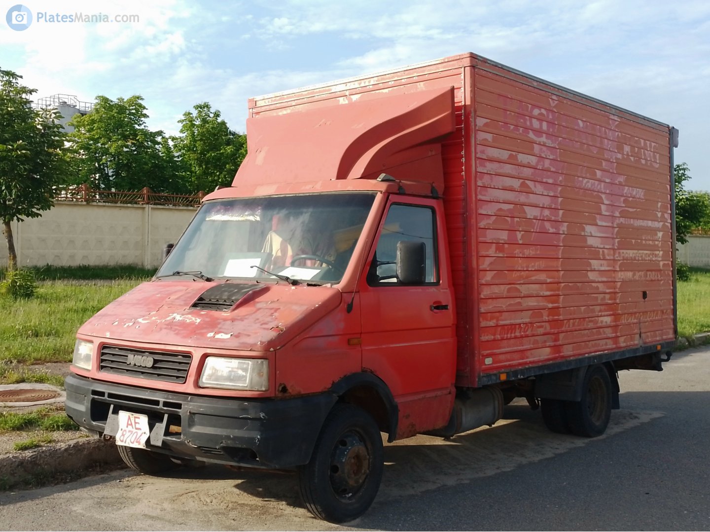 AE 8704, Iveco Daily 2nd gen (Turbo Daily), 1989–2000 (­–2010 for CN-market)