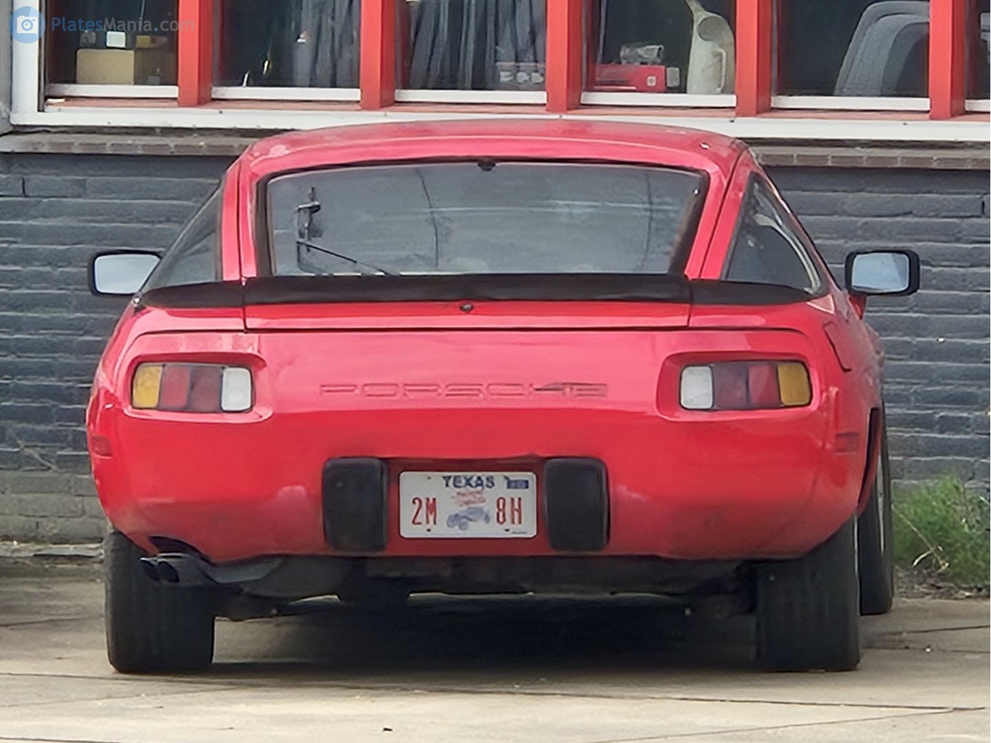 2M 8H, Porsche 928 1st gen (942), 1977–1986