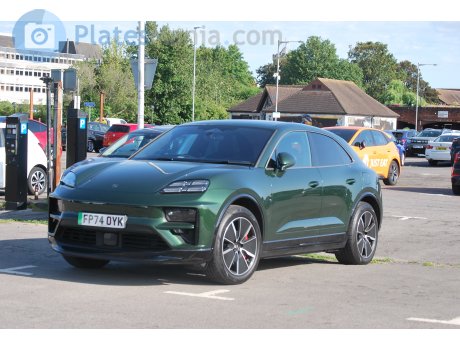 FP74 OYK, Porsche Macan