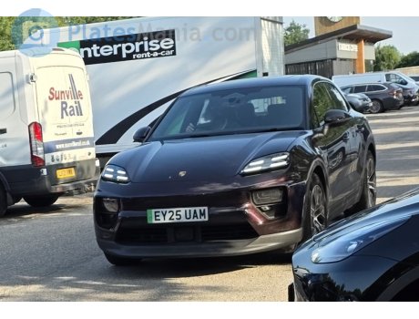 EY25 UAM, Porsche Macan
