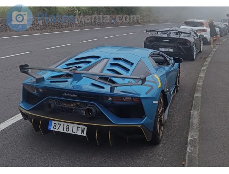8718 LFW, Lamborghini Aventador