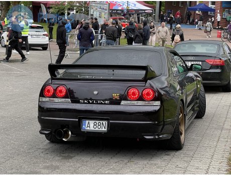 A 88N, Nissan Skyline
