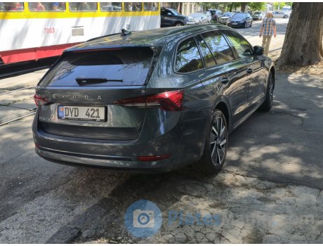 DYD 421, Skoda Octavia