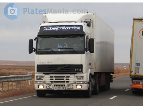 10 P 713 RA, Volvo FH