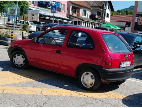 KR 736-NH, Opel Corsa