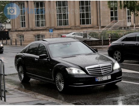 VIC 1, Mercedes-Benz S-Klasse