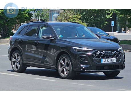 4532 MZP, Audi Q5