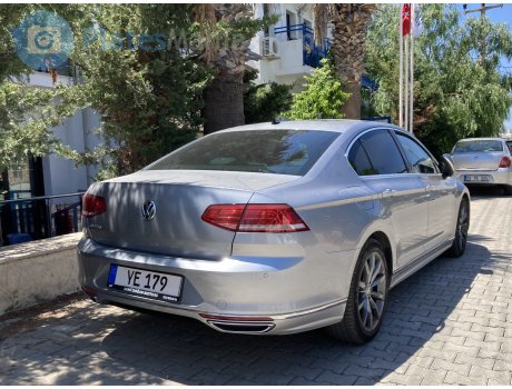 YE 179, Volkswagen Passat