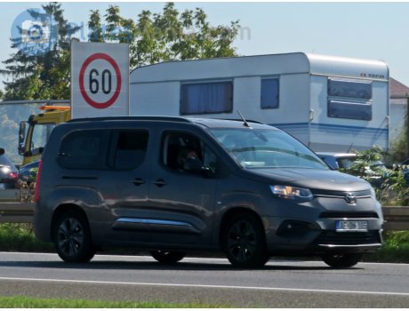 AE DN-105, Toyota ProAce City