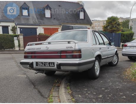 2842 UG 44, Opel Senator
