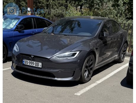 VV-999-BB, Tesla Model S