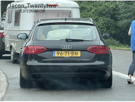 96-71-BN, Audi A4