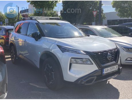 AA 309LX, Nissan X-Trail