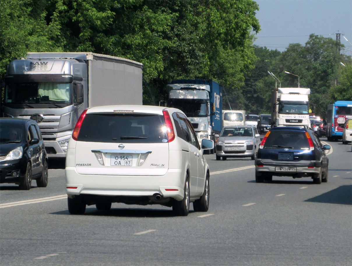 о 954 оа 87, Nissan Presage 2nd gen (U31), 2003–2009