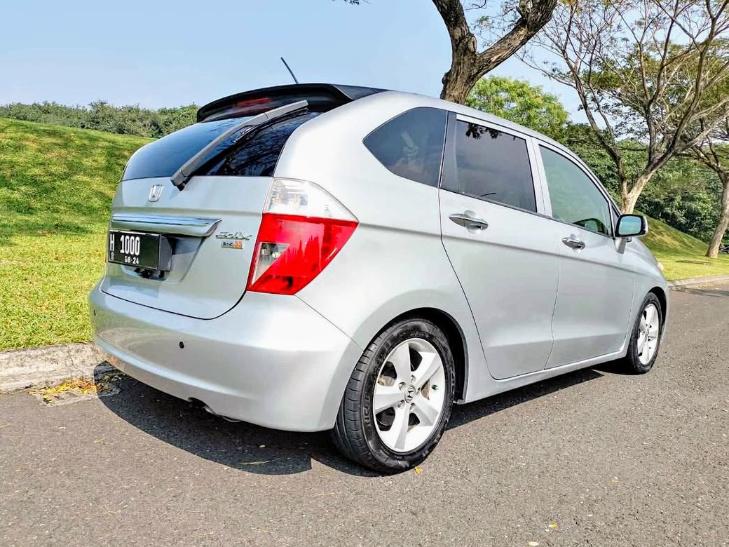 H 1000, Honda Edix 1st gen (BE), 2004–2009
