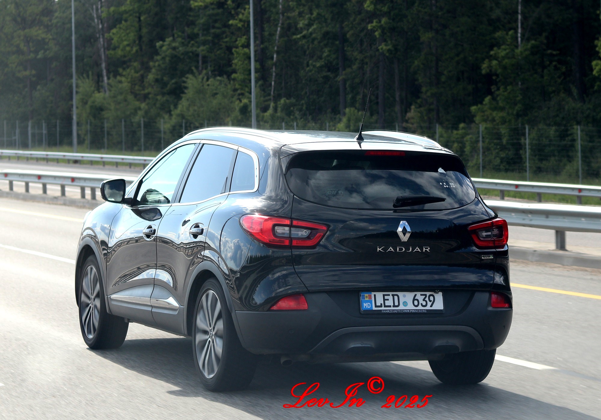 LED 639, Renault Kadjar 1st gen (HFE), 2015–2018