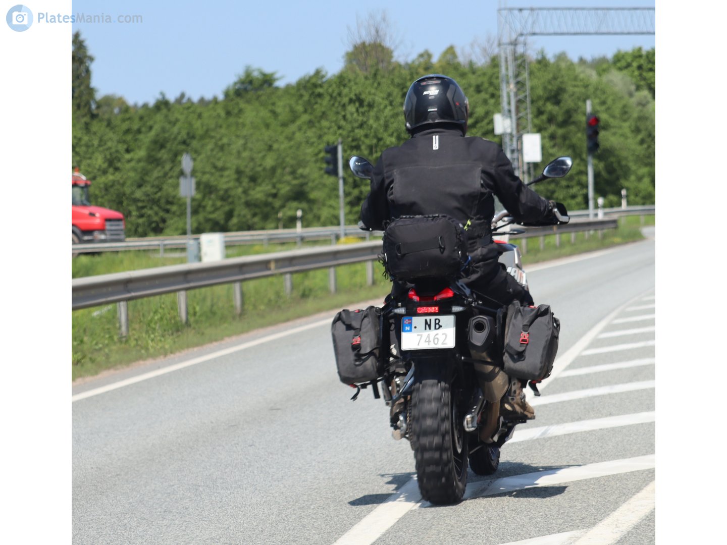 NB 7462, Aprilia Tuareg 2nd gen 660, 2022–