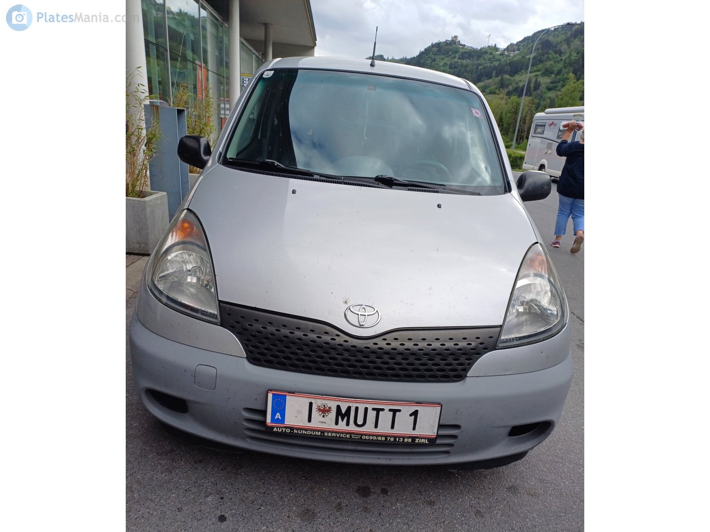 I MUTT 1, Toyota Yaris Verso 1st gen (XP20), 1999–2006